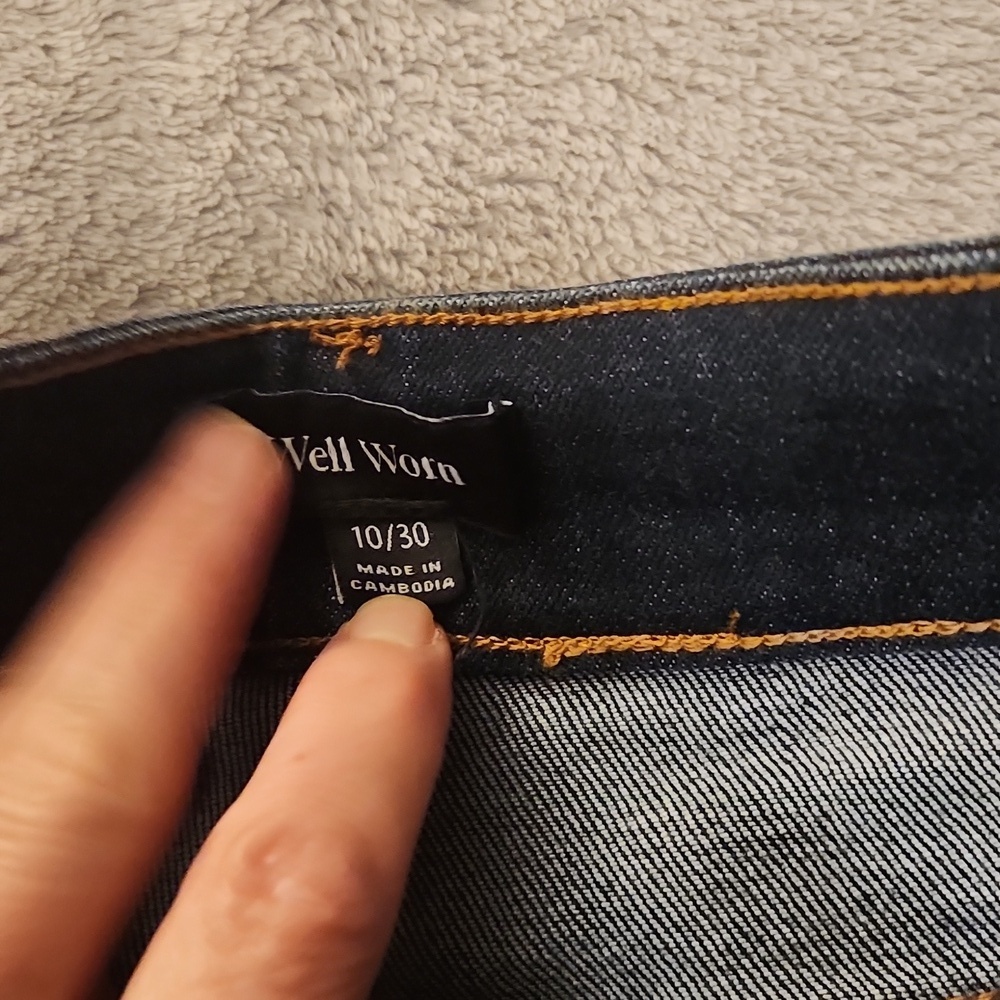 NWT Well Worn Dark Blue Flare Jeans Women's Size 10 - Picture 2 of 6